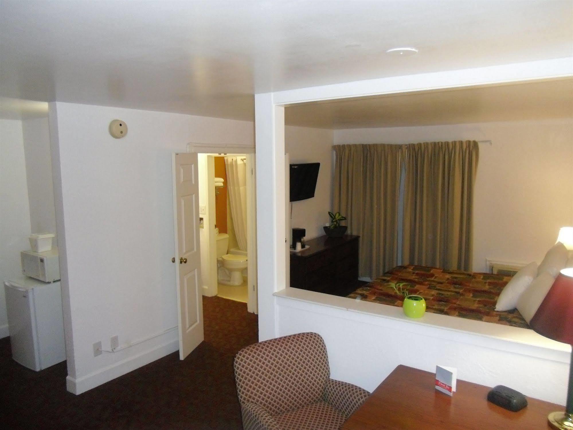 Baymont By Wyndham Montgomery Al Zewnętrze zdjęcie