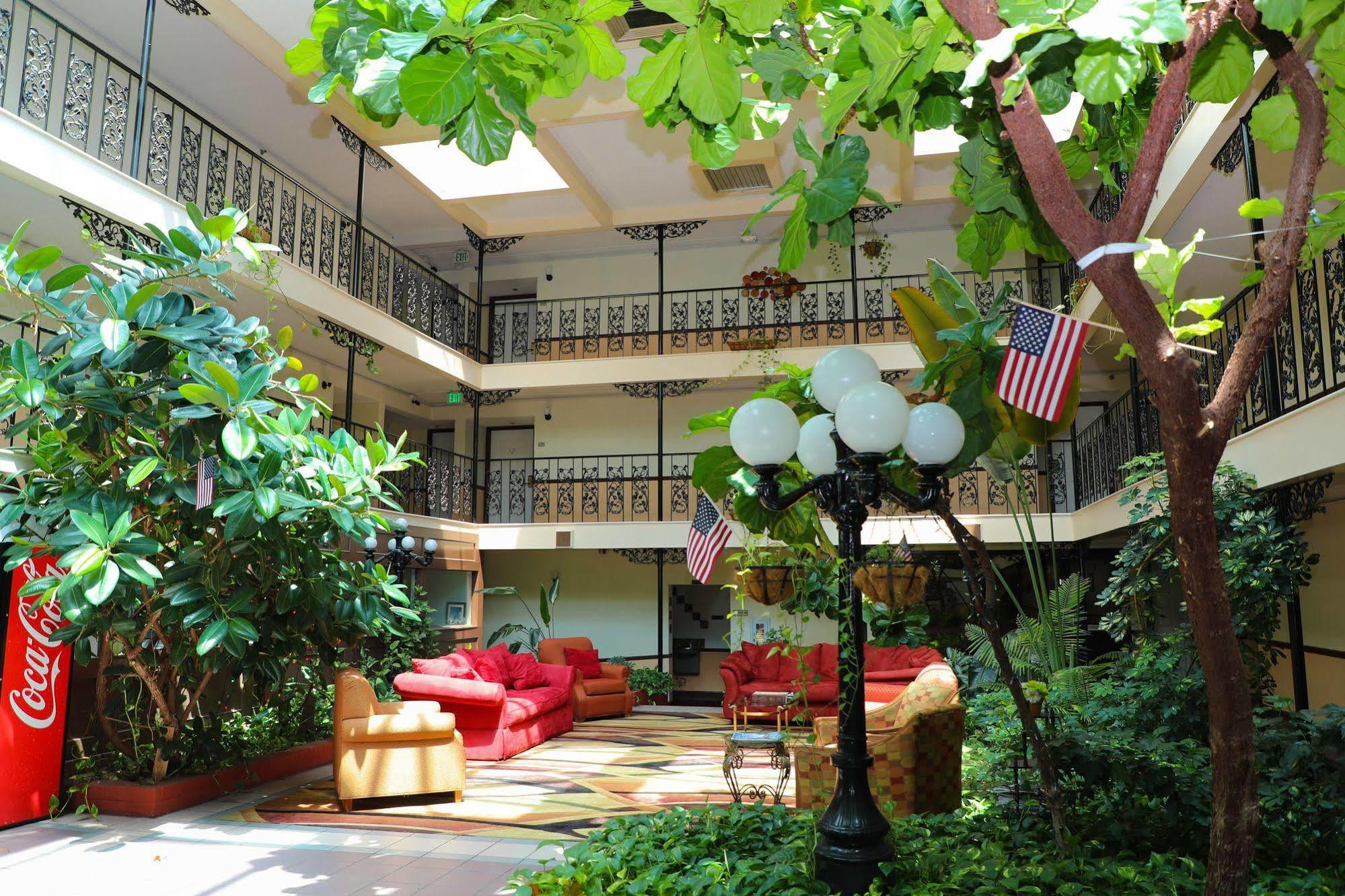 Baymont By Wyndham Montgomery Al Zewnętrze zdjęcie